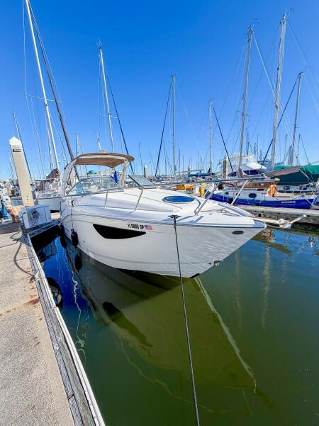 27' 2020 Regal 26 Express