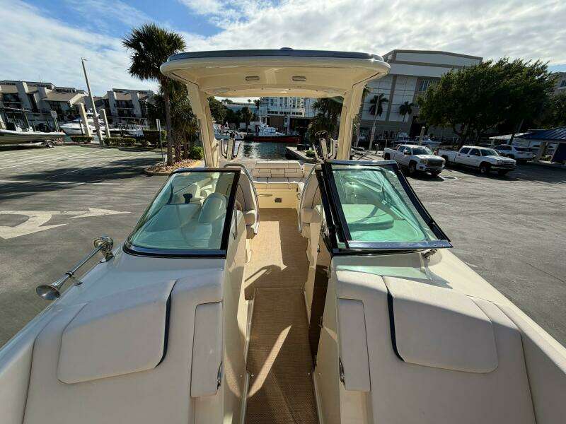 28ft Chris Craft Yacht For Sale