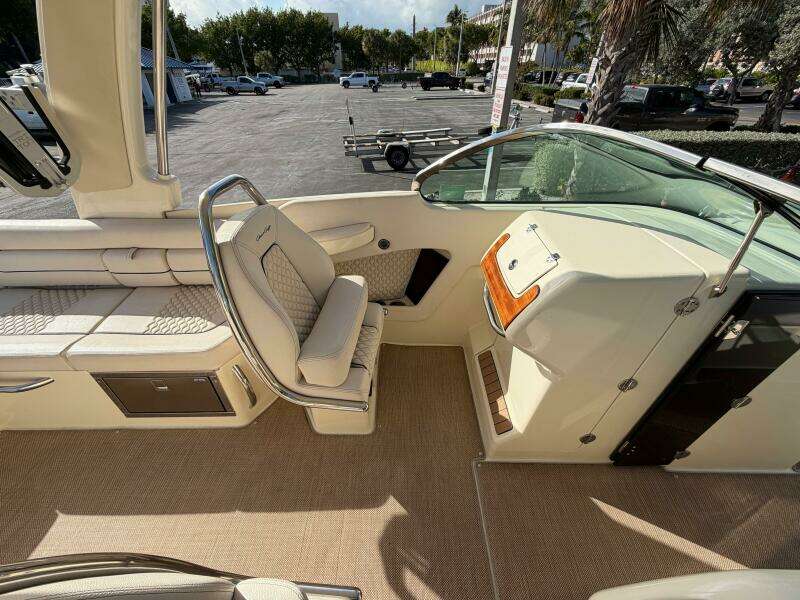 28ft Chris Craft Yacht For Sale