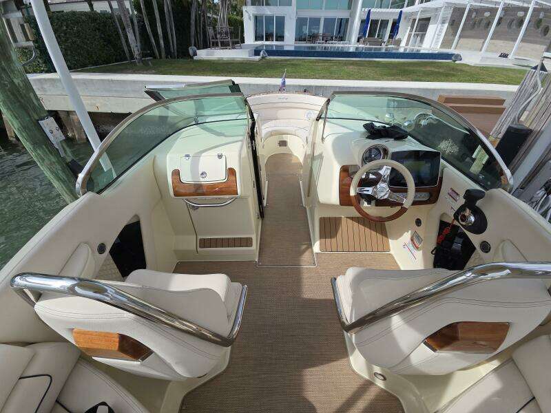 28ft Chris Craft Yacht For Sale