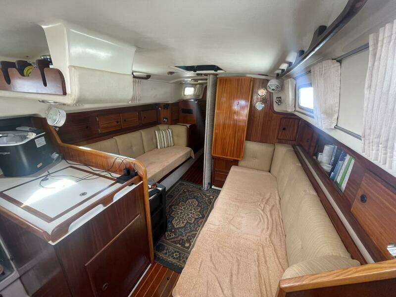 Inamorata 36ft Pearson Yacht For Sale