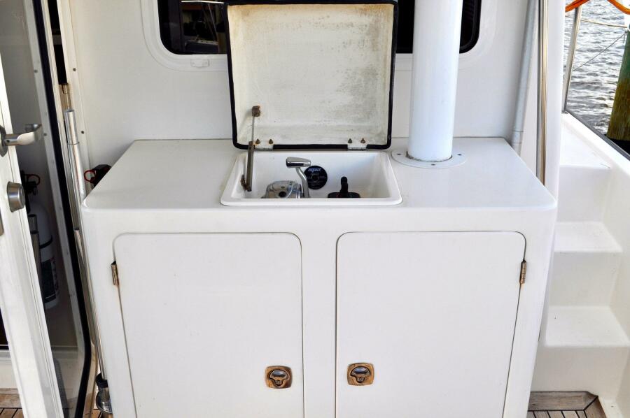 2008 Nordic Tugs 42 Fly Bridge