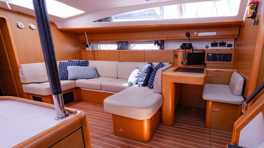 Coopers 52ft Jeanneau Yacht For Sale