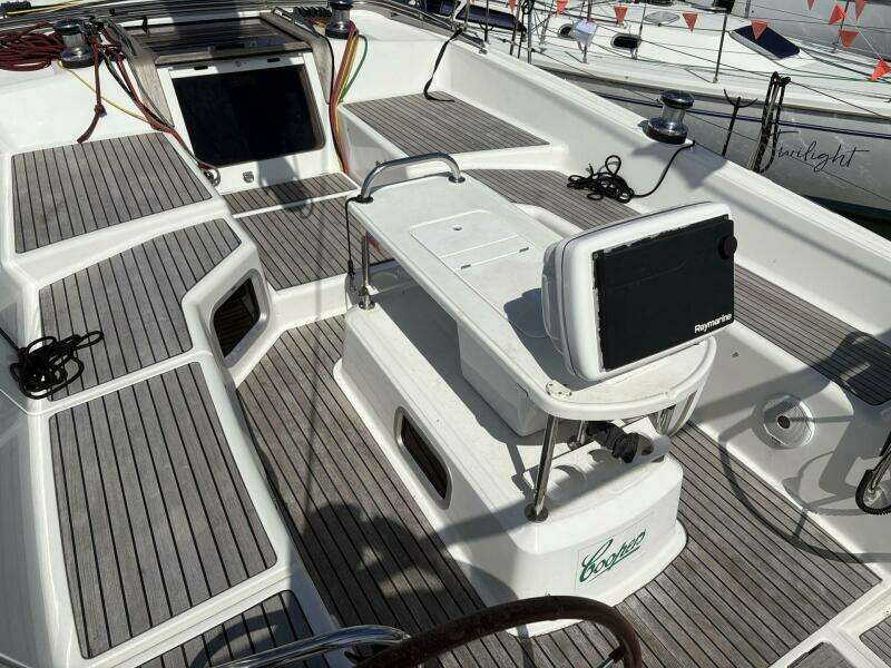Coopers 52ft Jeanneau Yacht For Sale
