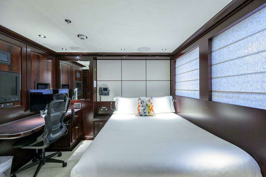 6th Stateroom/Captain Cabin