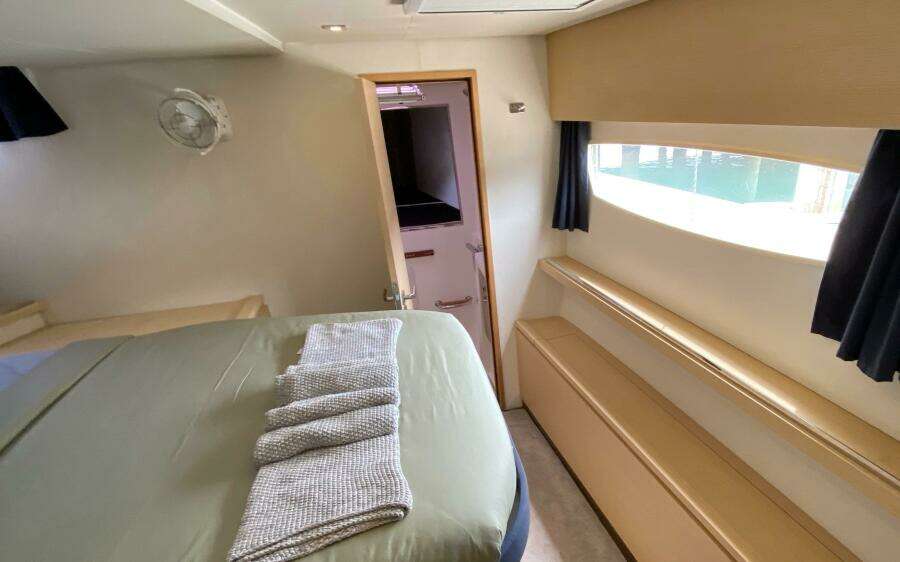 Absinthe 49ft Fountaine Pajot Yacht For Sale