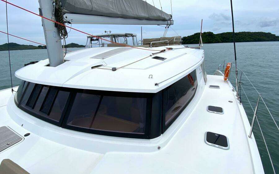 Absinthe 49ft Fountaine Pajot Yacht For Sale