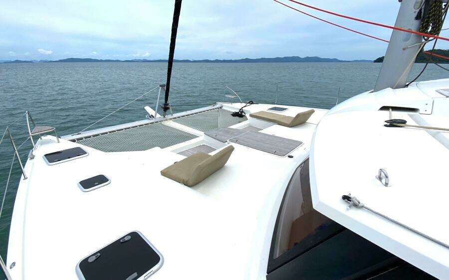Absinthe 49ft Fountaine Pajot Yacht For Sale