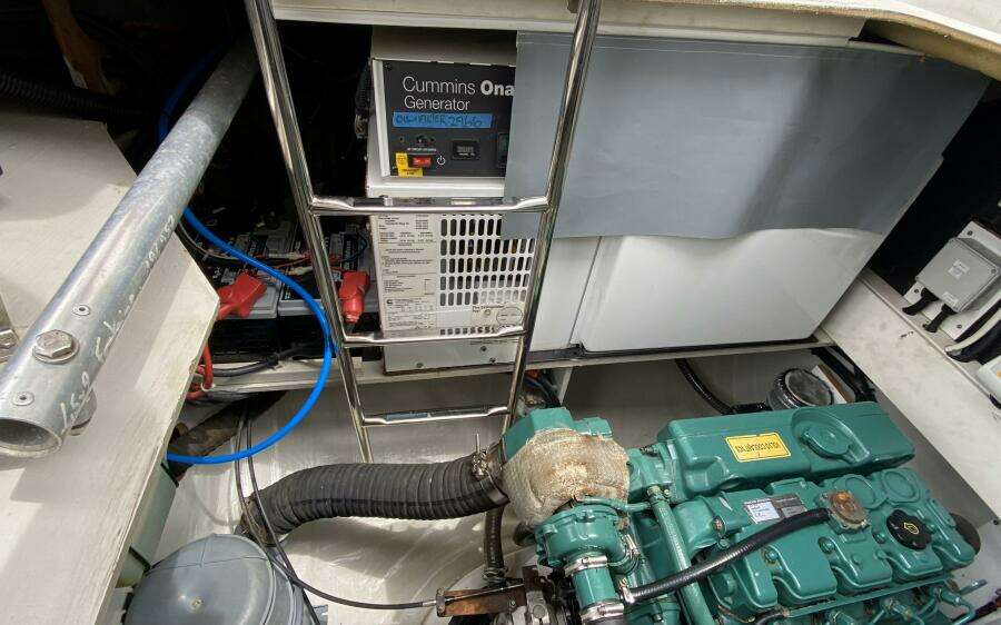 Absinthe 49ft Fountaine Pajot Yacht For Sale