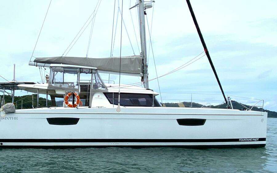 Absinthe 49ft Fountaine Pajot Yacht For Sale