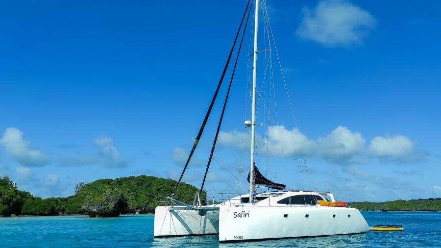 Safiri 49ft Grainger Yacht For Sale