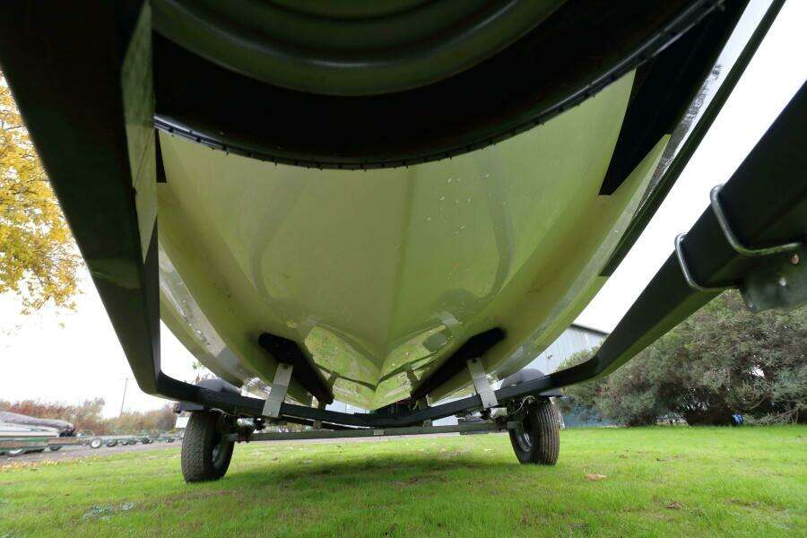 16ft Bayliner Yacht For Sale