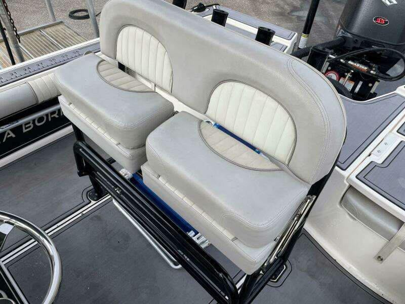 22ft Sea Born Yacht For Sale