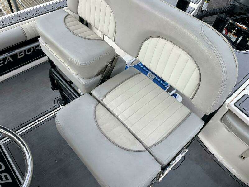 22ft Sea Born Yacht For Sale