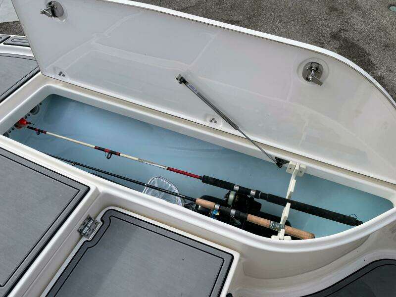 22ft Sea Born Yacht For Sale