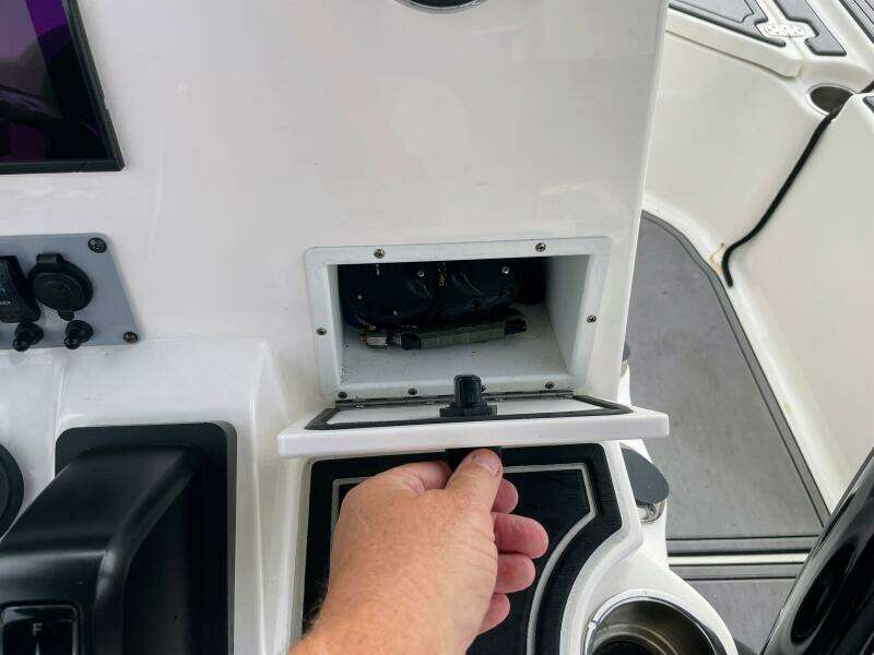 22ft Sea Born Yacht For Sale