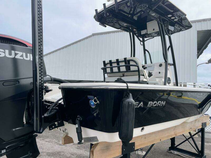 22ft Sea Born Yacht For Sale