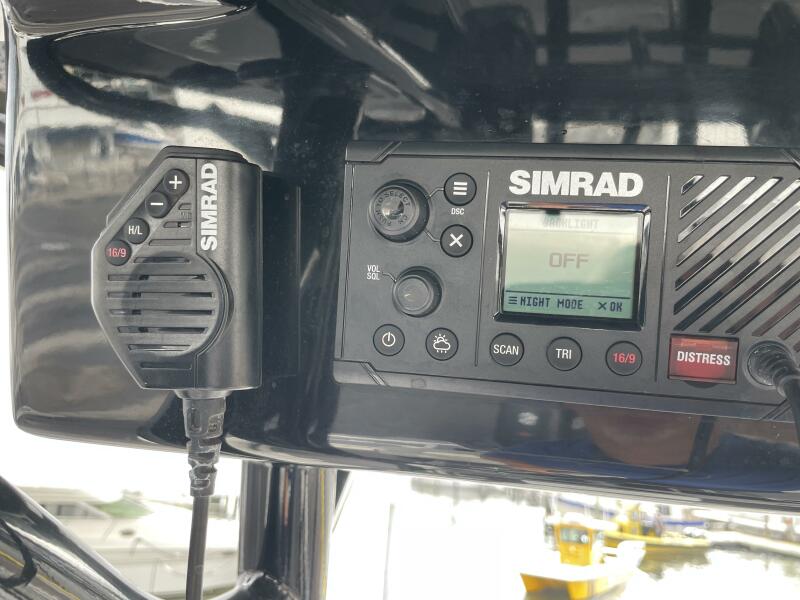 22' 2019 Sea Born FX22