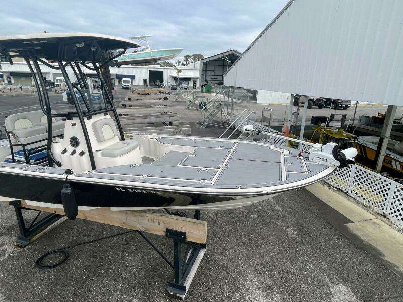 22ft Sea Born Yacht For Sale