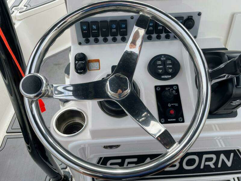 22ft Sea Born Yacht For Sale