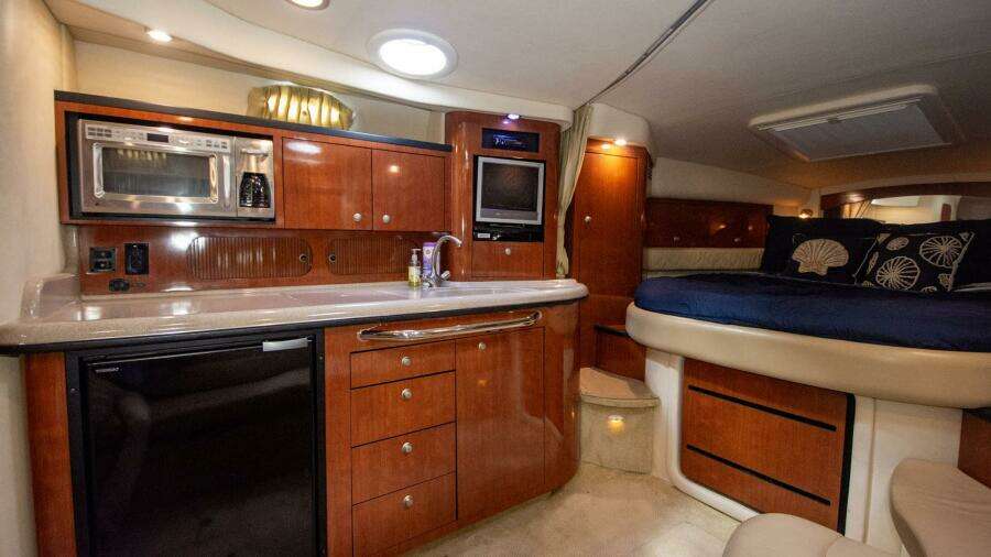 Nauti Yachty 38ft Sea Ray Yacht For Sale