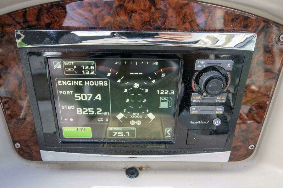 Nauti Yachty 38ft Sea Ray Yacht For Sale