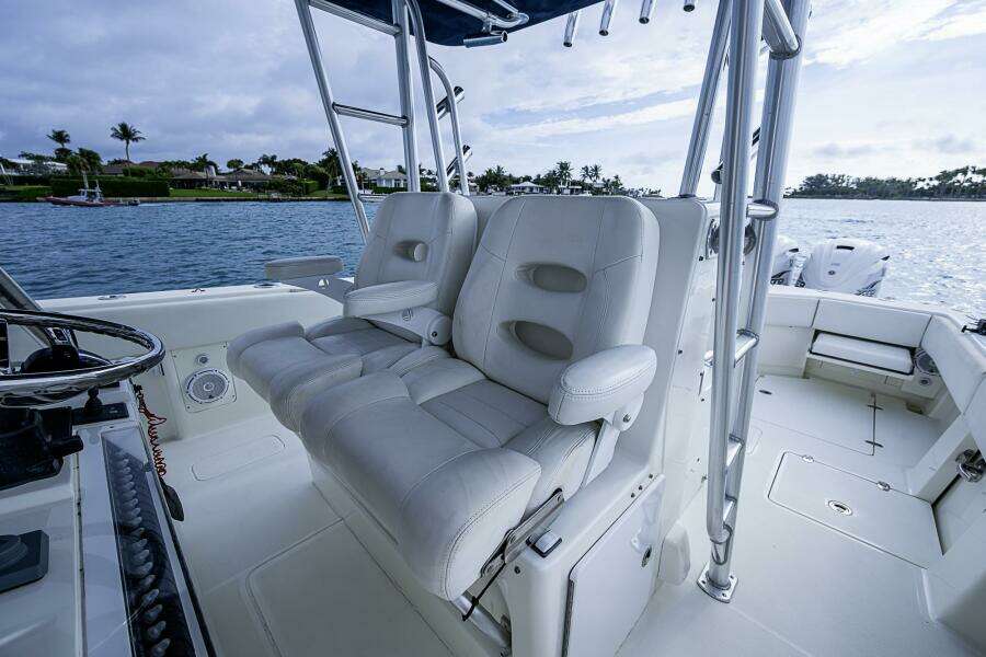 FISHY BUSINESS 39ft SeaVee Yacht For Sale