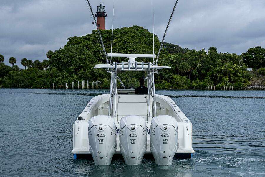 FISHY BUSINESS 39ft SeaVee Yacht For Sale