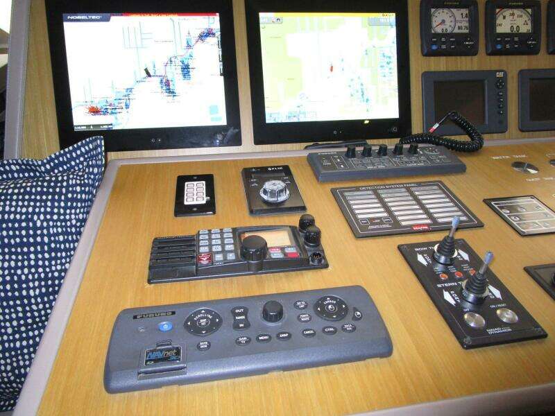 Lower Helm Detail Port