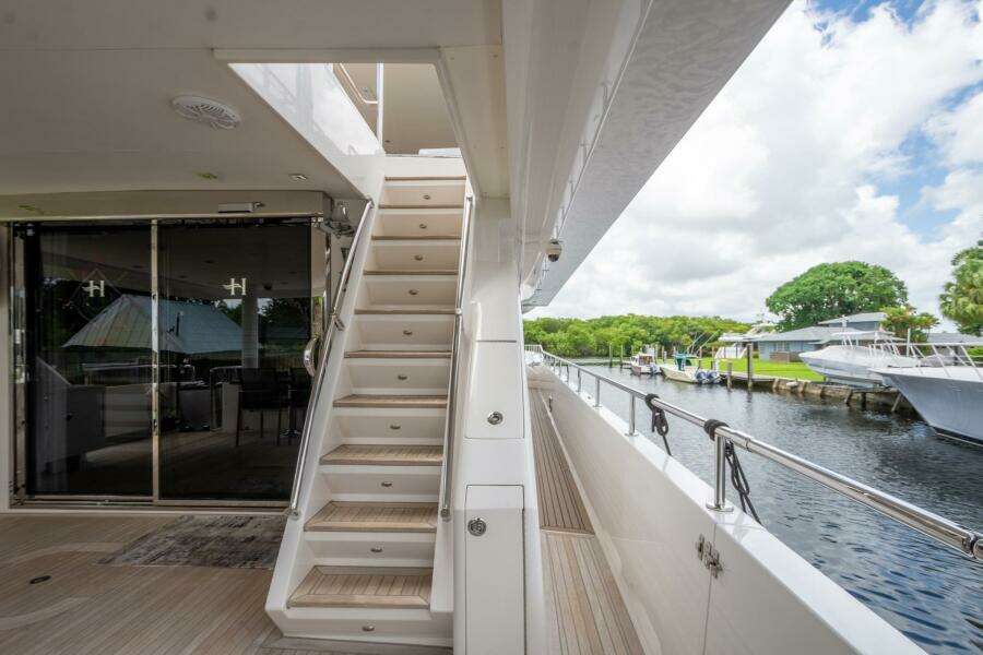 SEASEID 95ft Hargrave Yacht For Sale