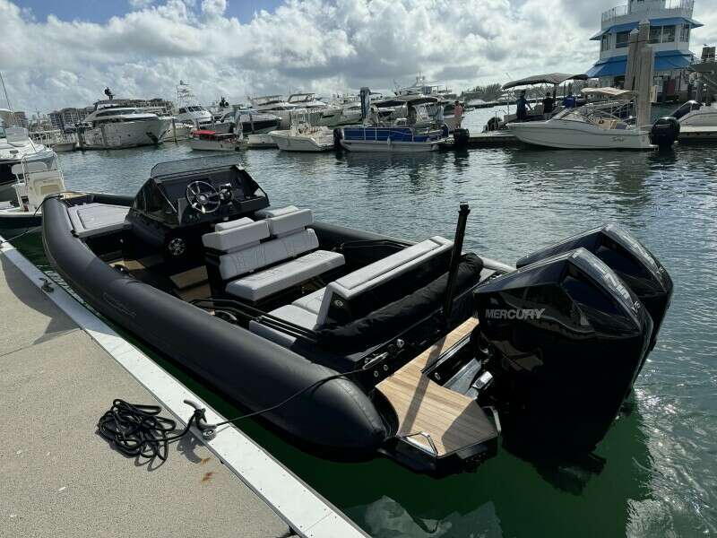 26ft Technohull Yacht For Sale