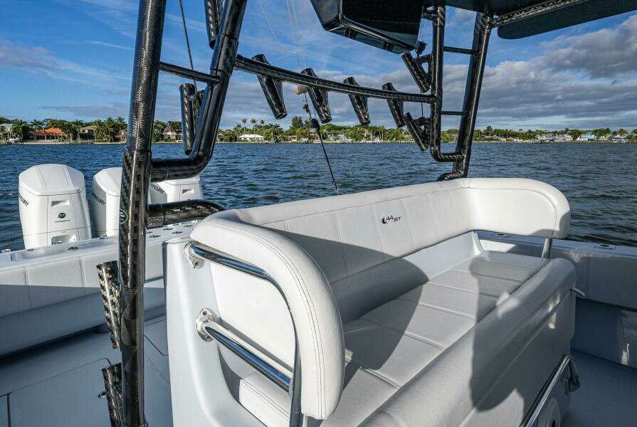 44ft Contender Yacht For Sale