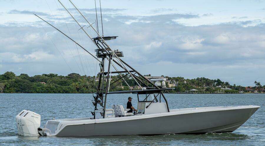 44ft Contender Yacht For Sale