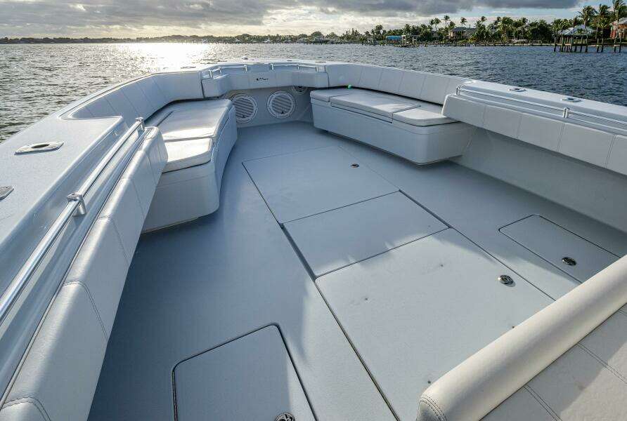 44ft Contender Yacht For Sale