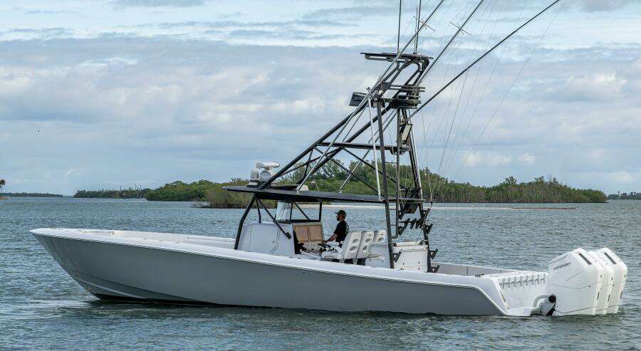 44ft Contender Yacht For Sale