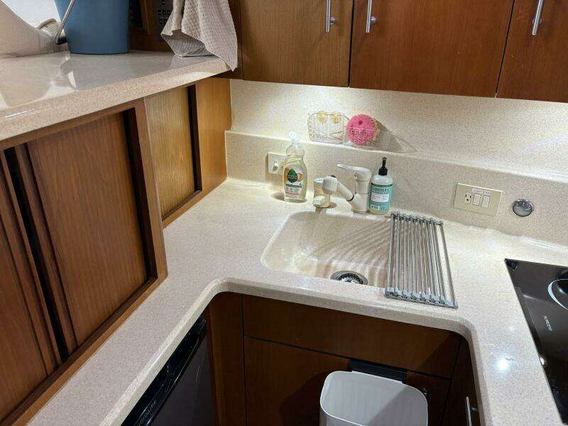 Andiamo 40ft Ocean Yacht For Sale