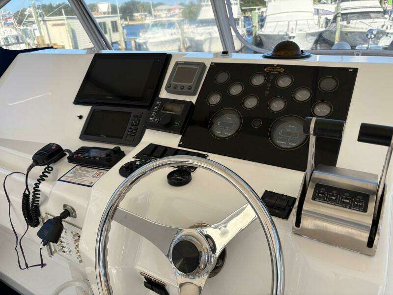 Andiamo 40ft Ocean Yacht For Sale