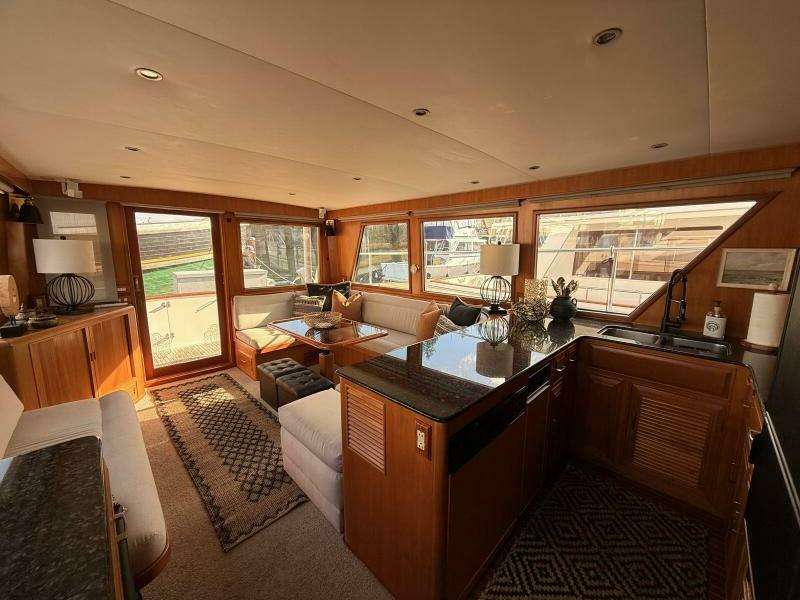 ISLAND GIRL 48ft Ocean Alexander Yacht For Sale