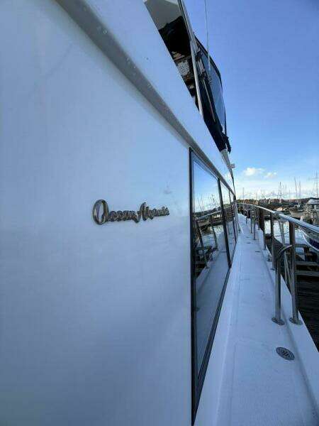 ISLAND GIRL 48ft Ocean Alexander Yacht For Sale