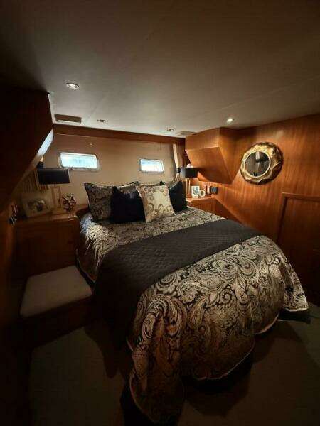 ISLAND GIRL 48ft Ocean Alexander Yacht For Sale