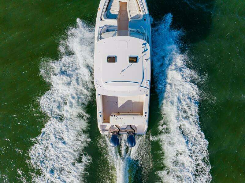 33ft Grady White Yacht For Sale