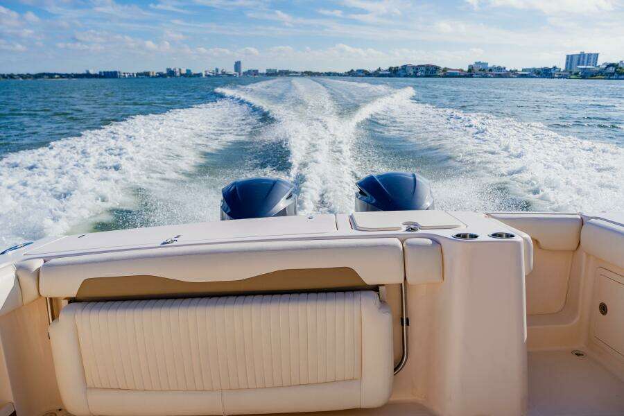 33ft Grady White Yacht For Sale