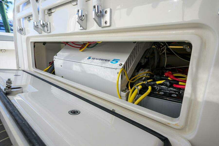 Revelry 41ft Regulator Yacht For Sale