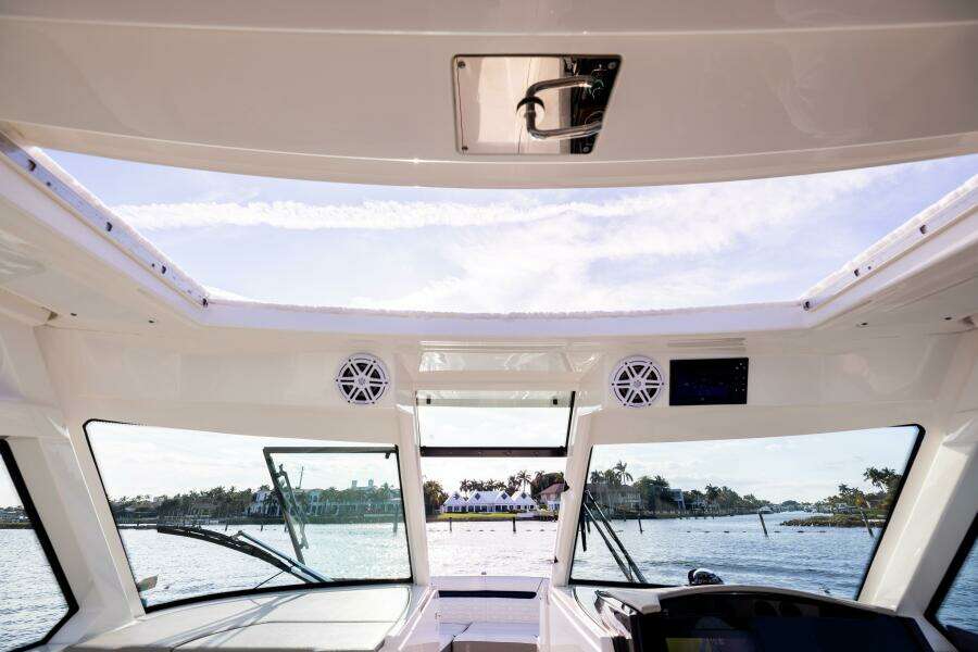 34ft Tiara Yachts Yacht For Sale