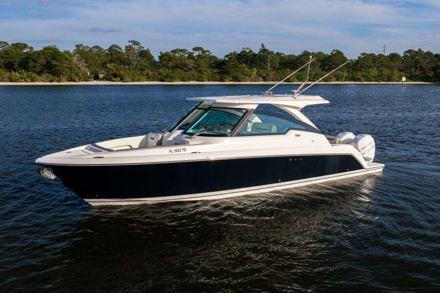 34ft Tiara Yachts Yacht For Sale