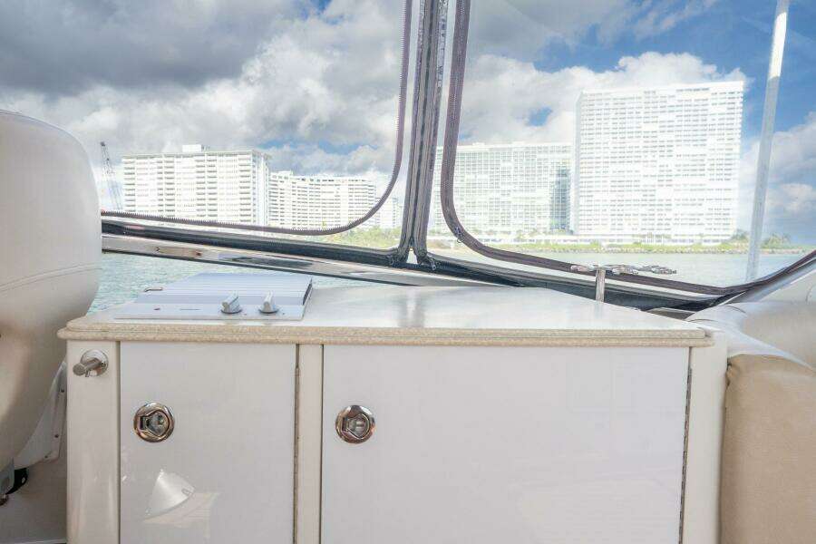 MAGIC MOMENTS 59ft Marquis Yacht For Sale