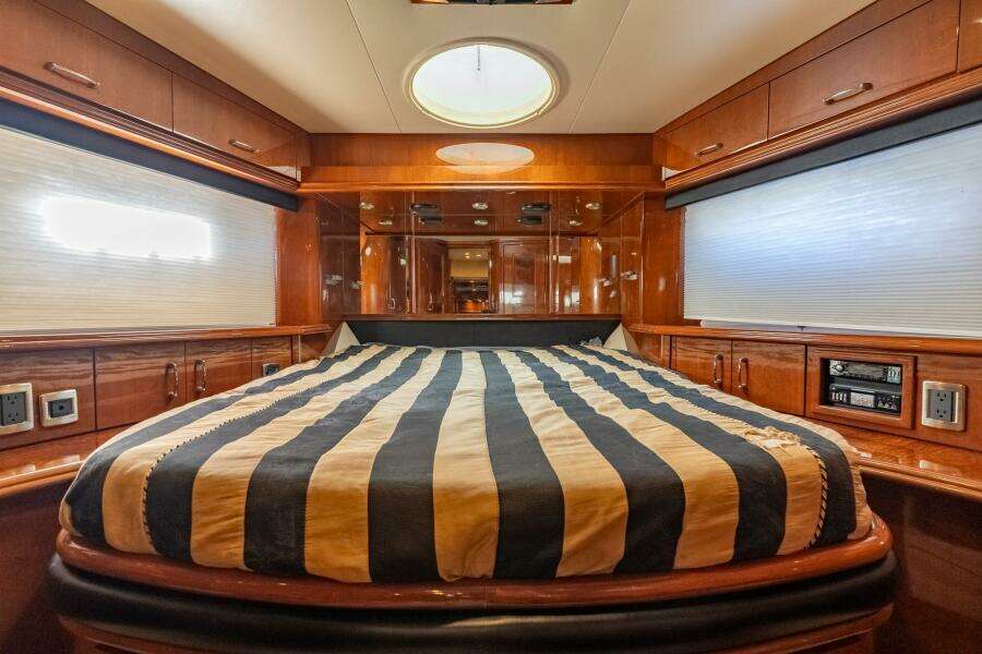 MAGIC MOMENTS 59ft Marquis Yacht For Sale