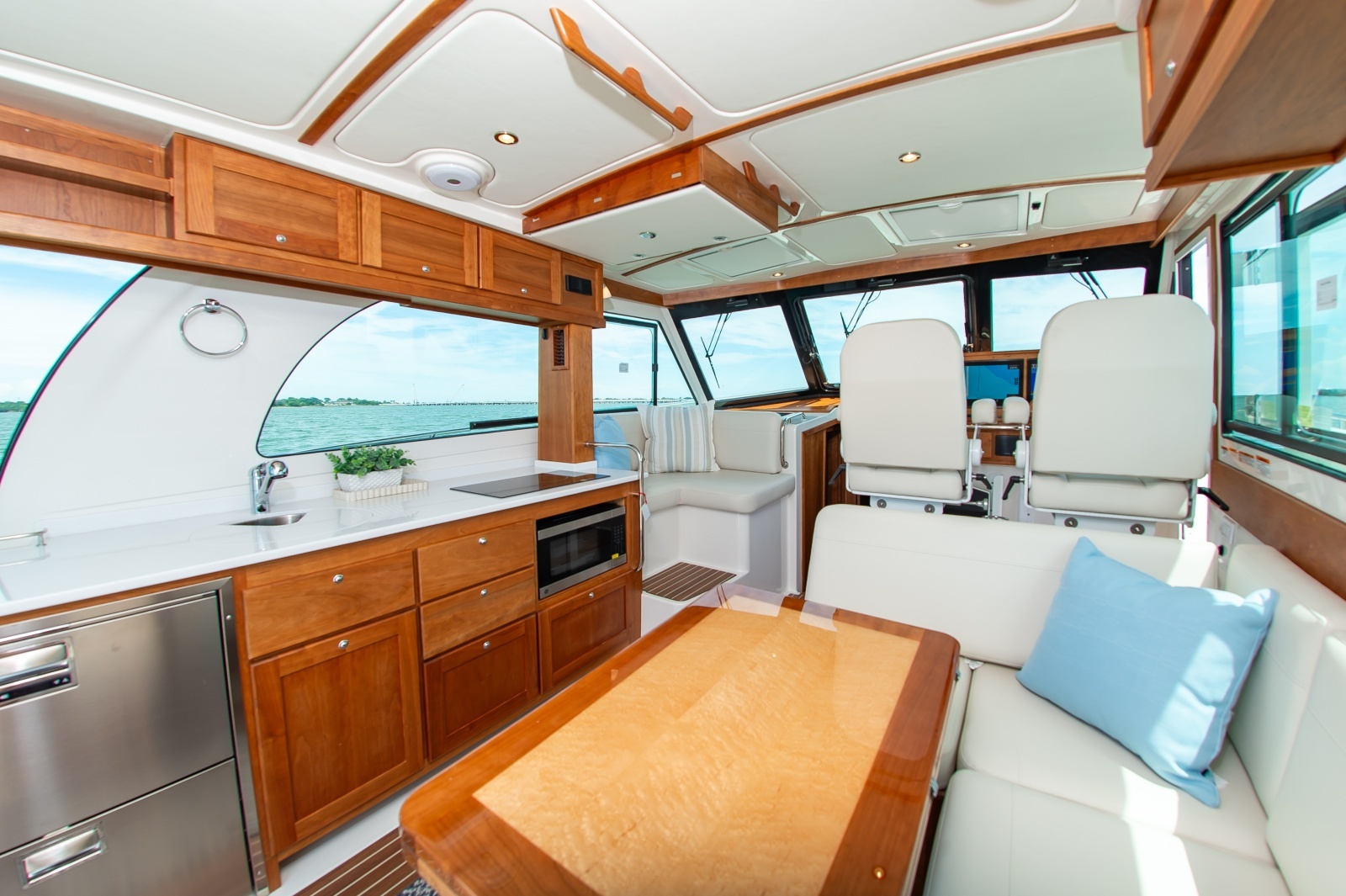 Back Cove 41 05