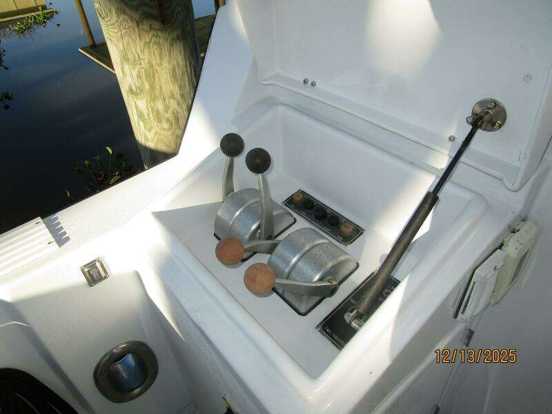 60' Jefferson cockpit controls