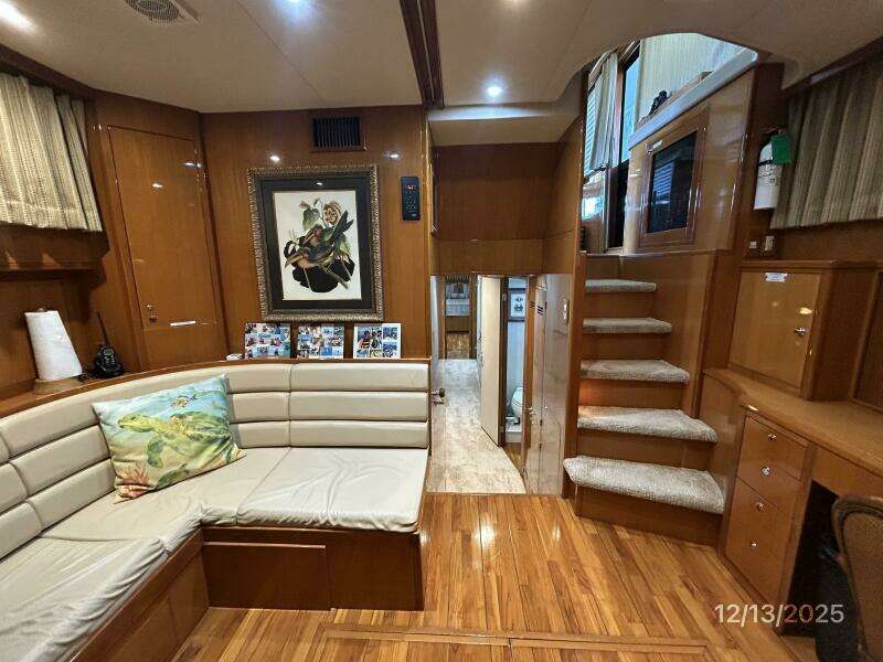 60' Jefferson office aft